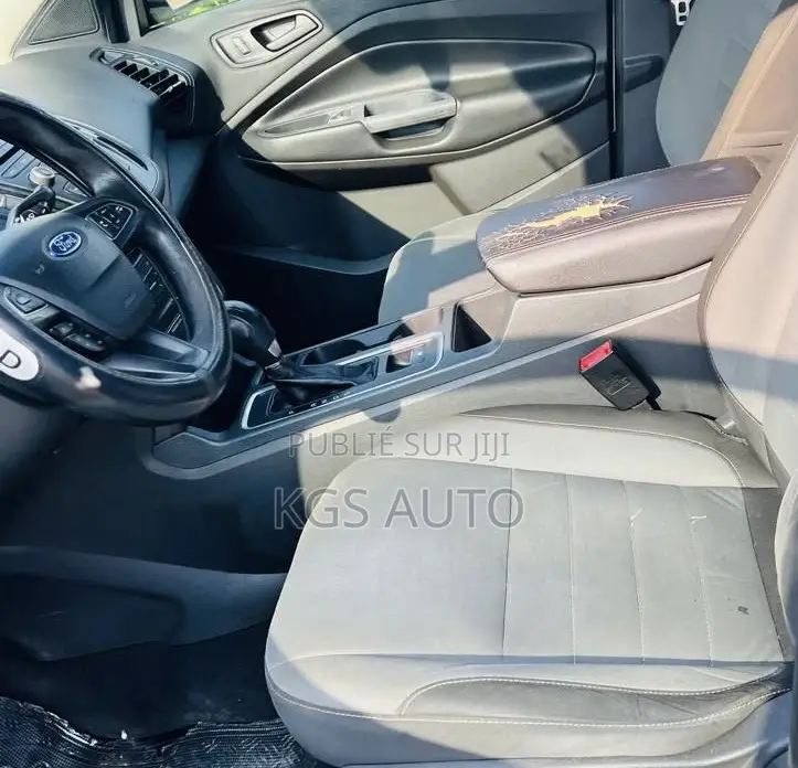 Ford Escape SE 4x4 2018 Gris