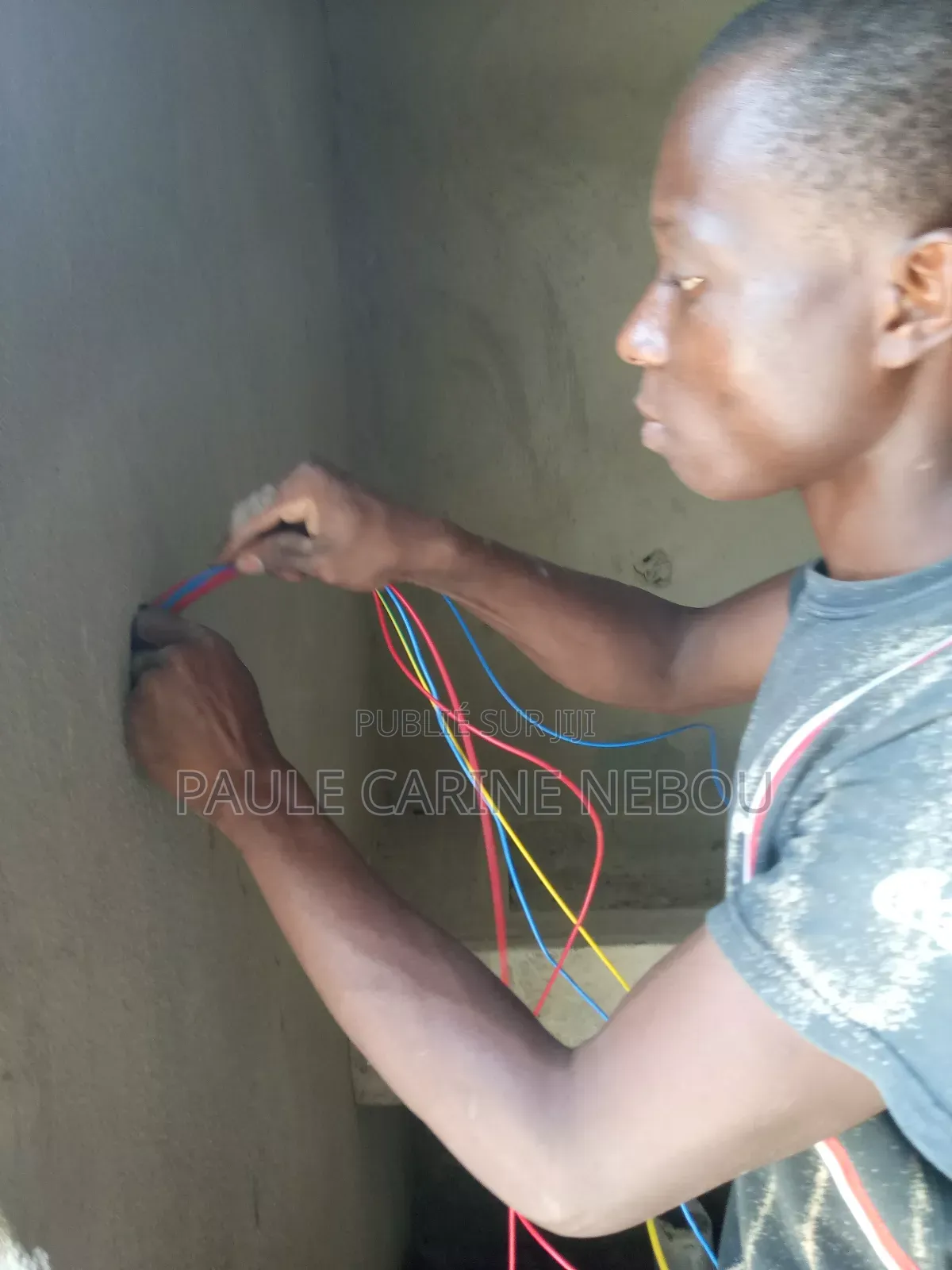 Électricien Qualifier en Bâtiment