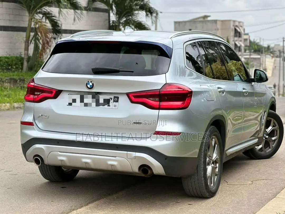 BMW X3 xDrive30i 2021 Gris