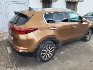 Photo - Kia Sportage 2017 Doré