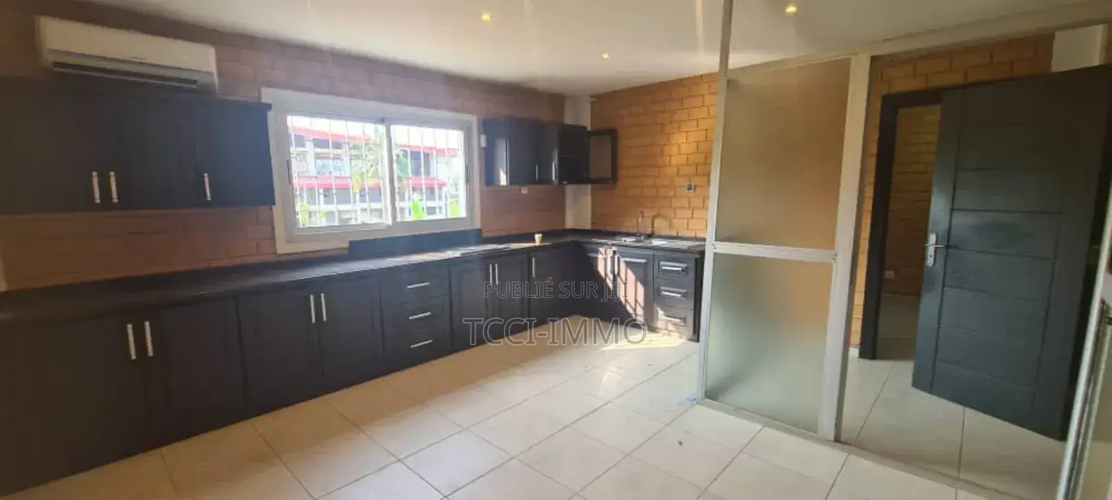 Villa Duplex Moderne 7 Pièces À Louer Riviera Bonoumin