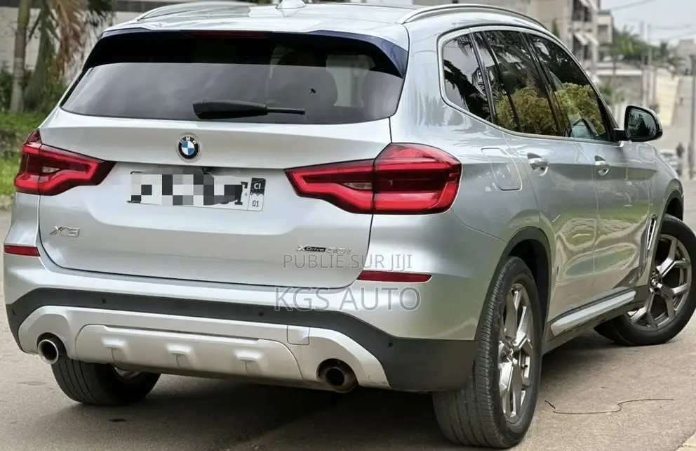 BMW X3 xDrive30i 2021 Gris