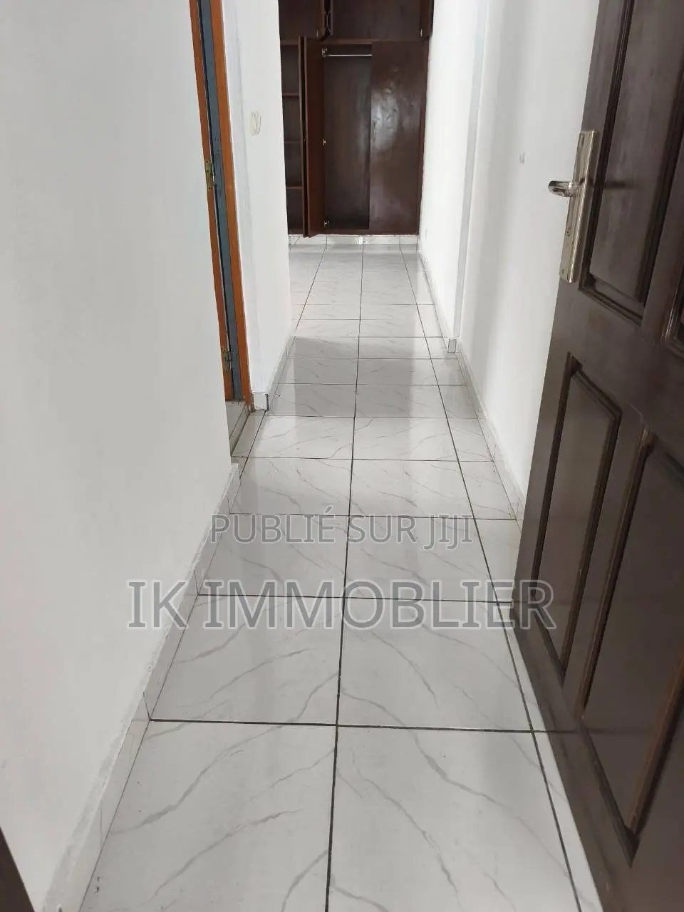 3chbre Villa dans Ik Immobilier, Cocody à Vendre