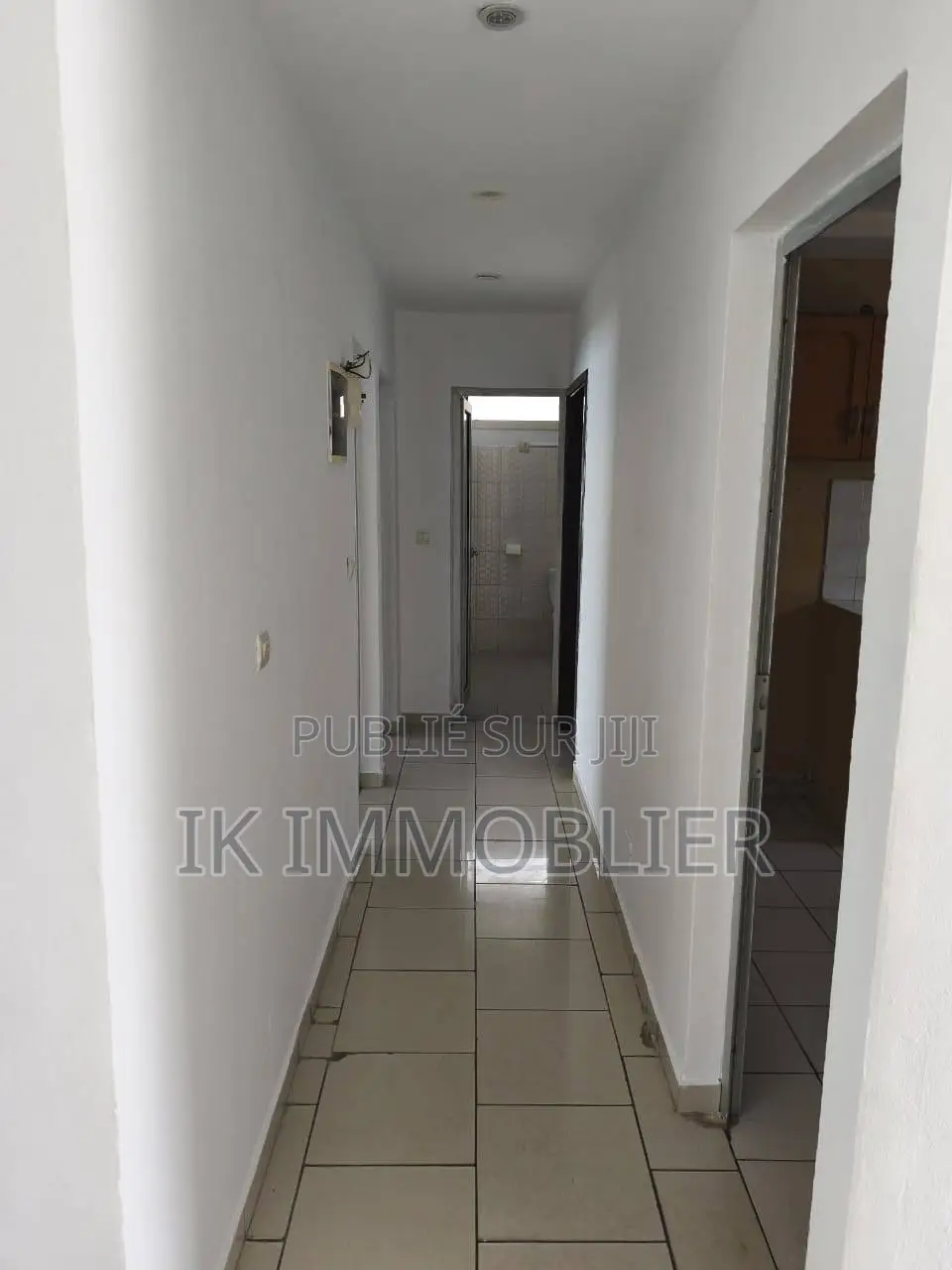 3chbre Villa dans Ik Immobilier, Cocody à Vendre