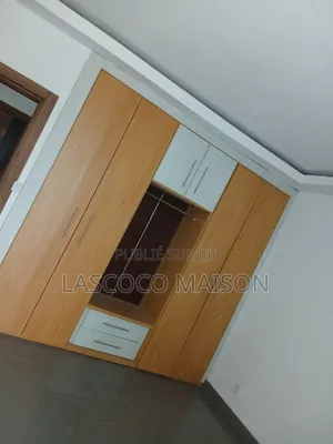 2chbre Appartement dans Lascoco Maison, Cocody à Louer