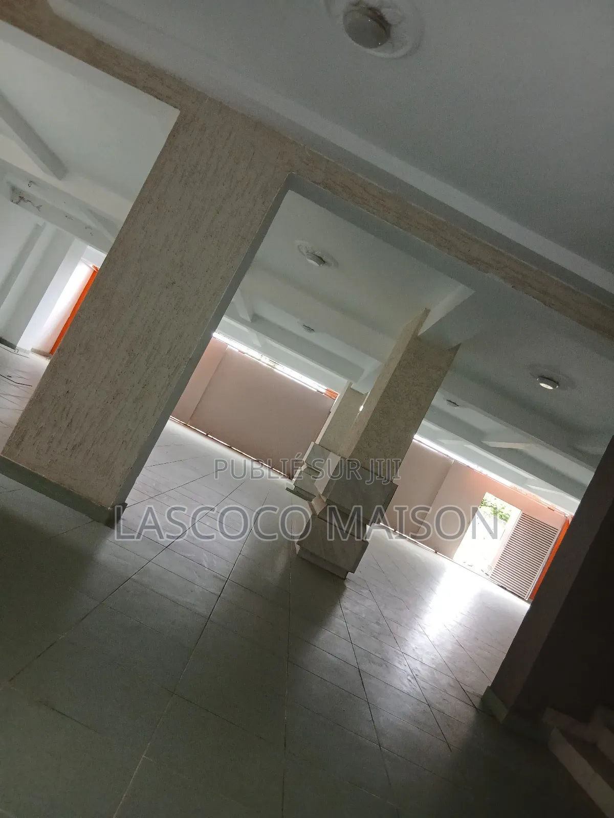 2chbre Appartement dans Lascoco Maison, Cocody à Louer