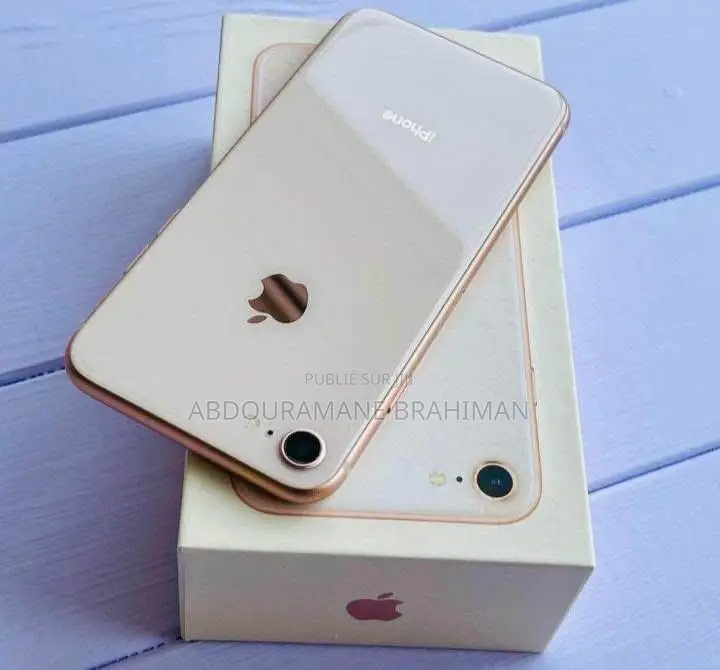 New Pomme iPhone 8 64 GB Autre