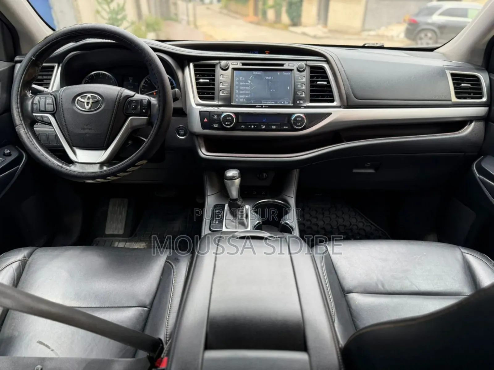 Toyota Highlander Hybrid 2016 Noir