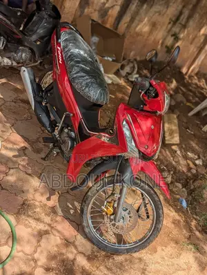 Neuf Yamaha Autre 2025 Rouge