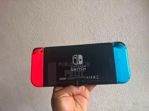 Nintendo Switch Casi Neuf Cracker
