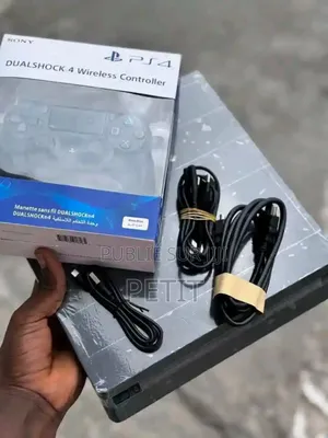 Photo - Ps4 Slim Cracker