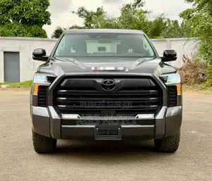 Photo - Toyota Tundra Limited Double Cab 6.5' Bed 2024 Gris