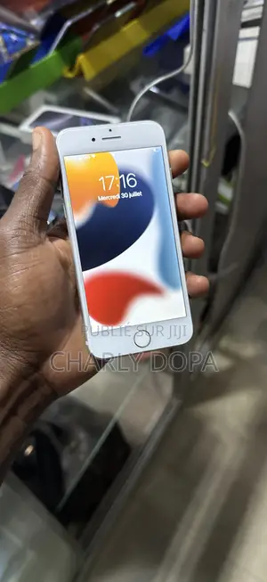 Pomme iPhone 7 32 GB Gris