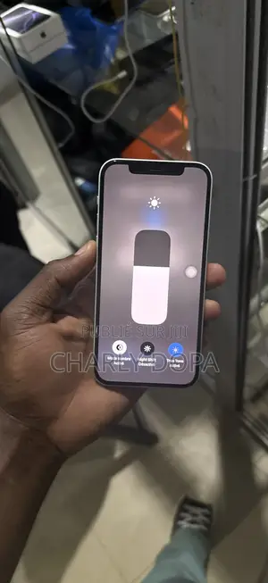 Pomme iPhone 12 64 GB Vert