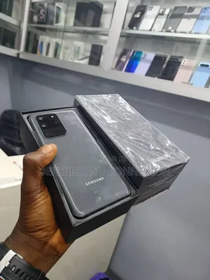 Photo - New Samsung Galaxy S20 Ultra 5G 256 GB Gris