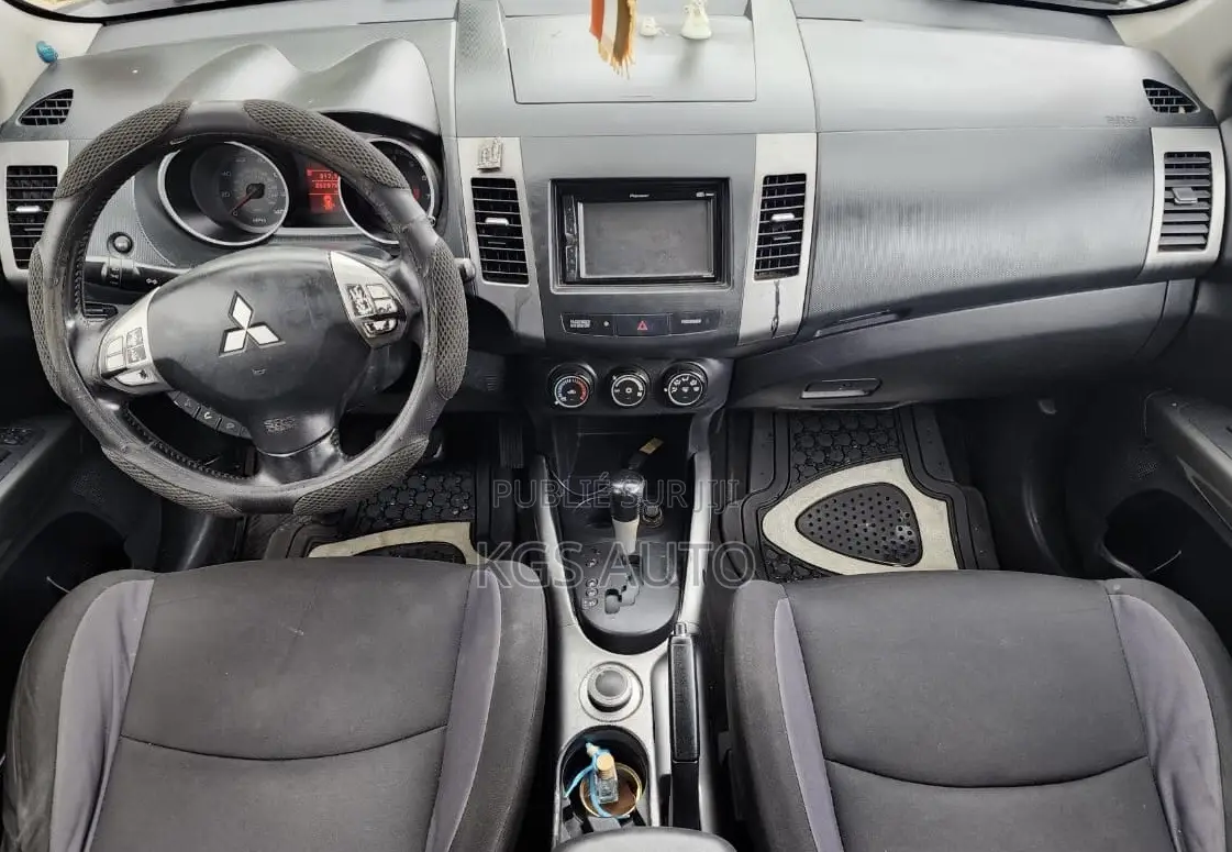 Mitsubishi Outlander 2.4 2008 Noir