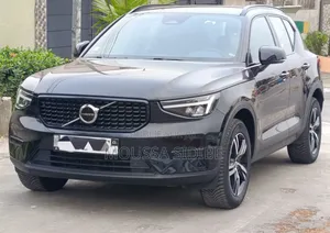 Volvo XC40 2024 Noir
