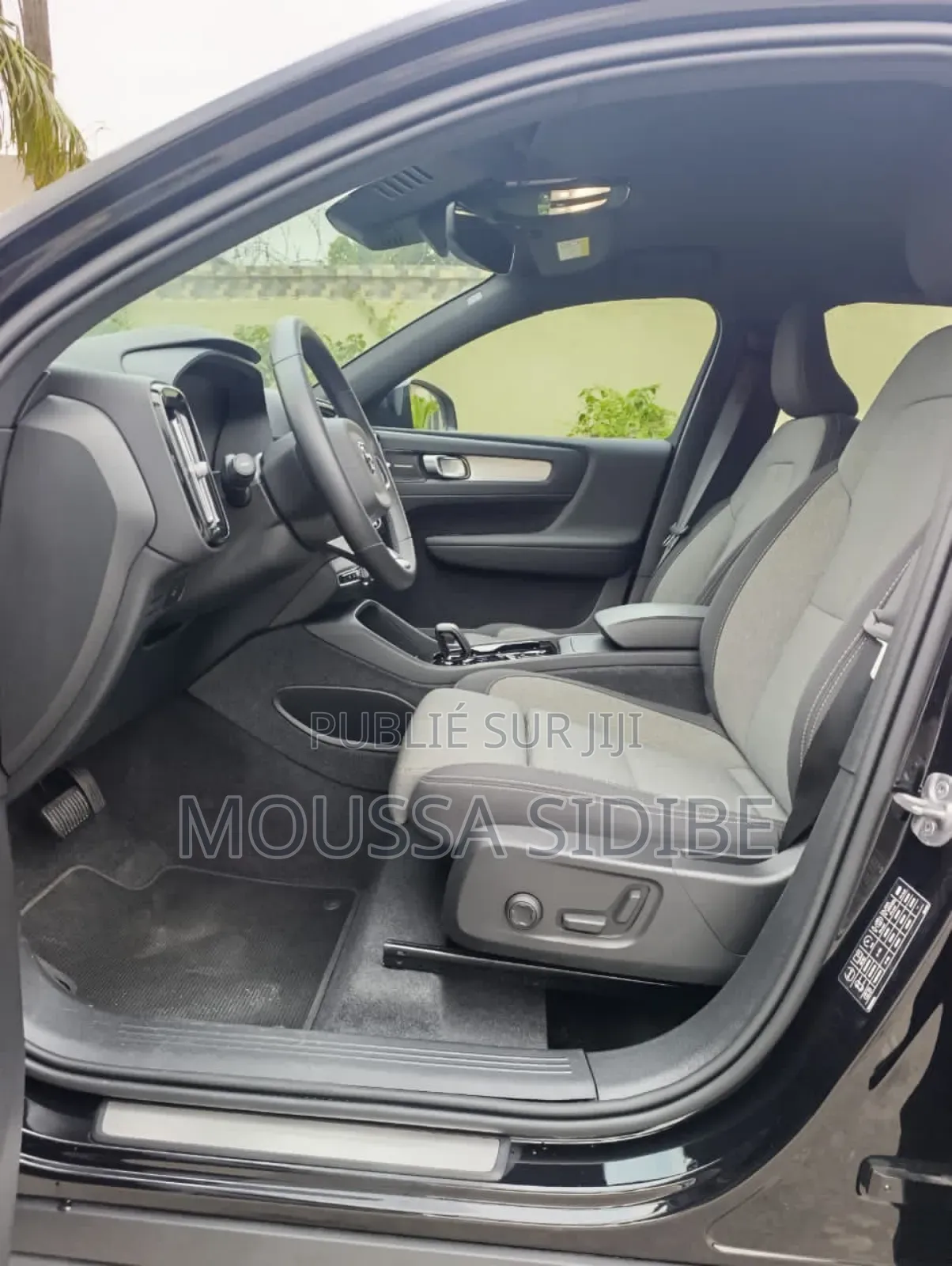 Volvo XC40 2024 Noir