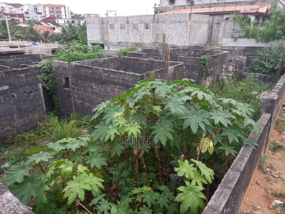 Vente De 400m2 À La Riviera Palmeraie