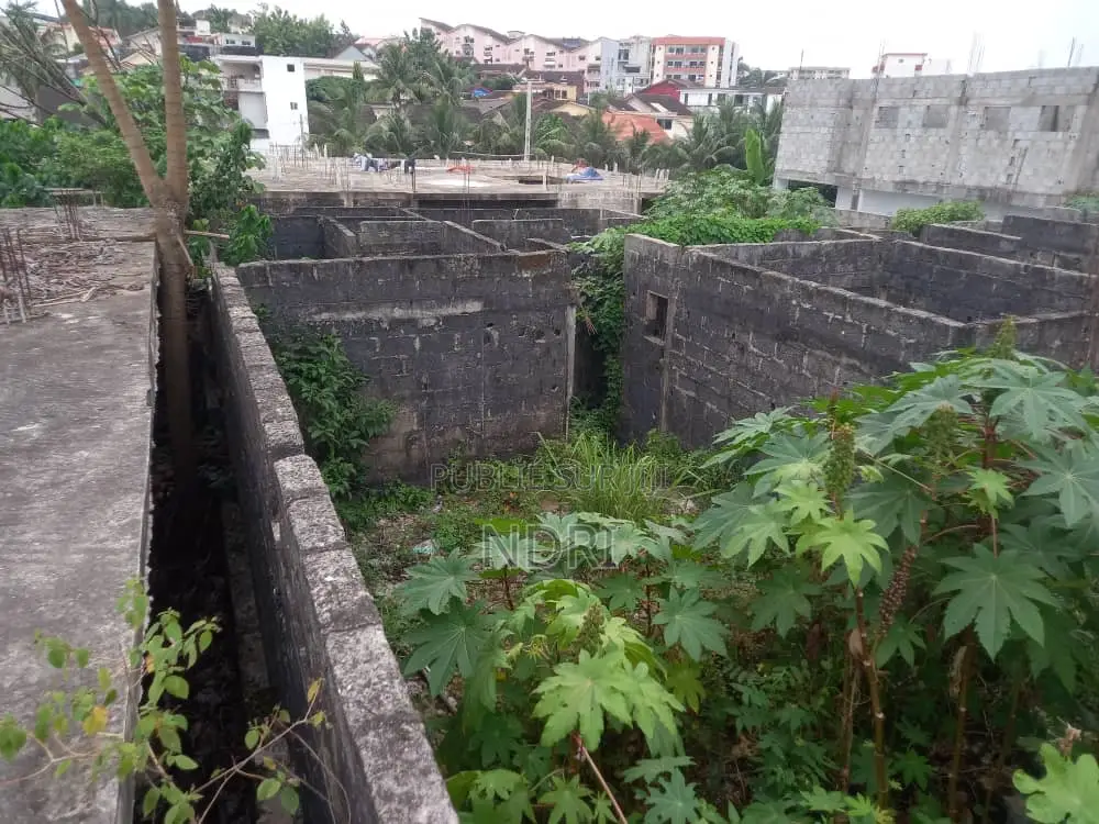 Vente De 400m2 À La Riviera Palmeraie