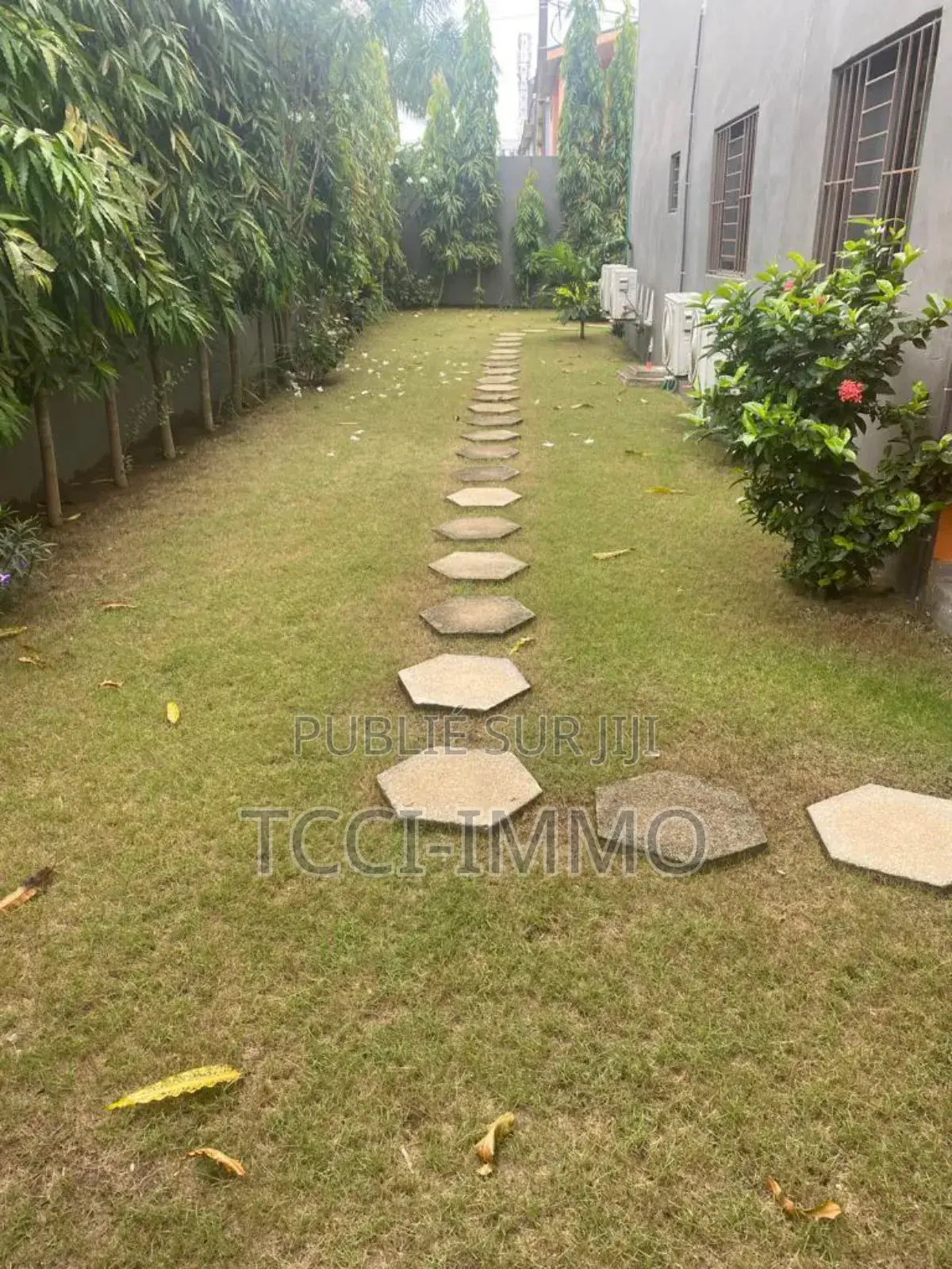 4chbre Duplex dans Tcci- Sarl, Cocody à Vendre