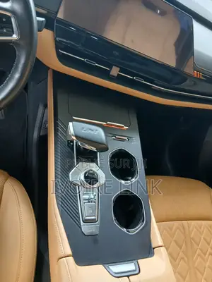 New Changan UNI-K 2.0 Petrol AWD 2024 Gris