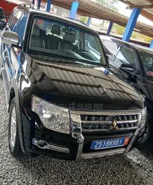 Mitsubishi Pajero V80 3.8 V6 GLS 2016 Noir