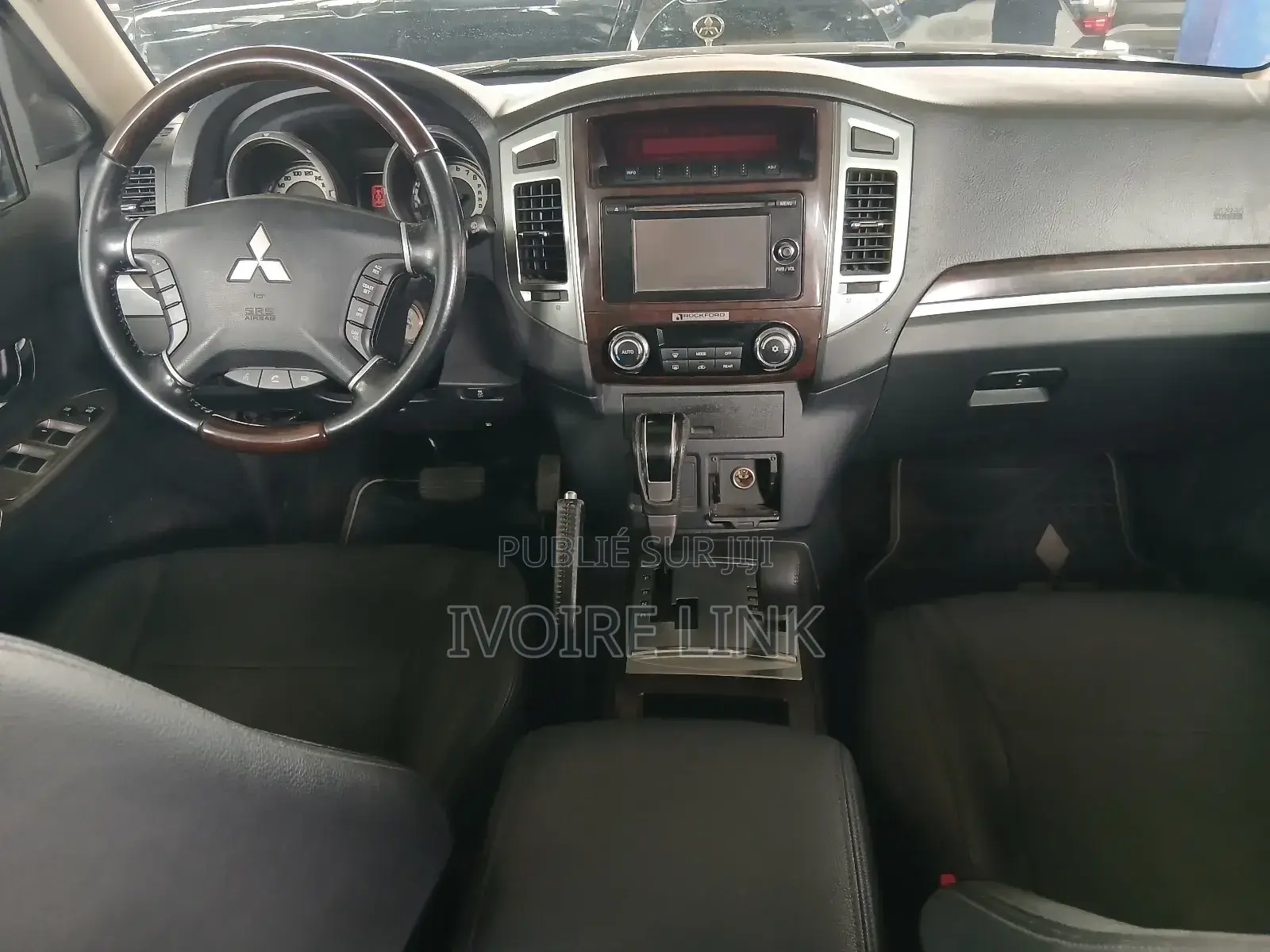 Mitsubishi Pajero V80 3.8 V6 GLS 2016 Noir