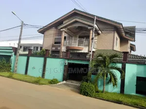 Photo - 18chbre Duplex dans G.F.J Immobilier, Cocody à Vendre