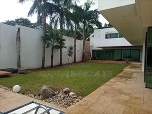 13chbre Duplex dans G.F.J Immobilier, Cocody à Vendre