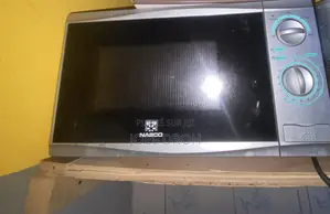 Photo - Promo ! Micro-Ondes Nasco Comme Neuf – Prix Négociable