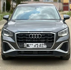 Photo - Audi Q2 2022 Gris