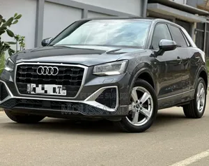 Audi Q2 2022 Gris