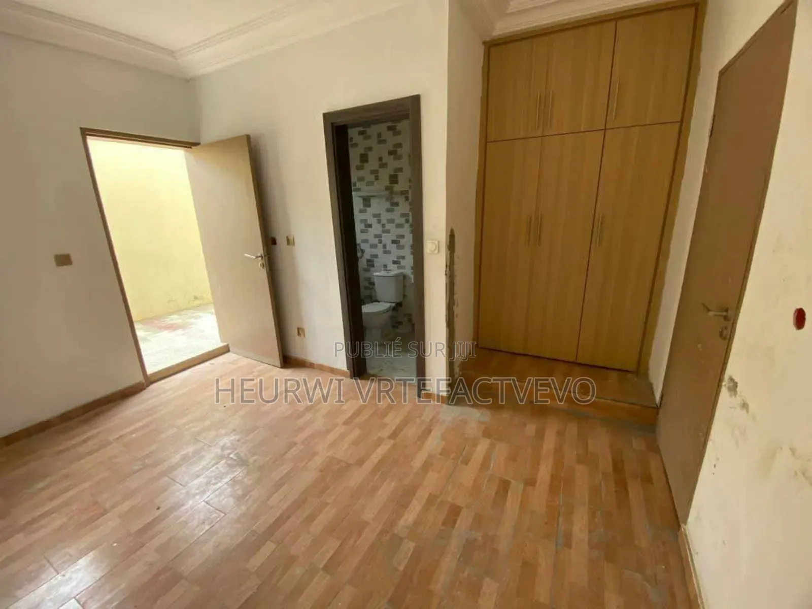 4chbre Duplex dans Bingerville à Vendre