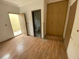 4chbre Duplex dans Bingerville à Vendre