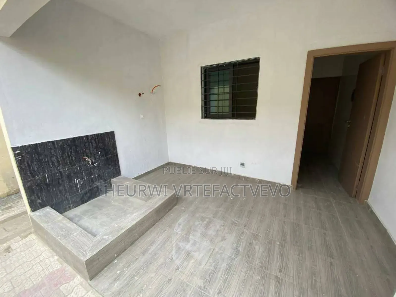 4chbre Duplex dans Bingerville à Vendre