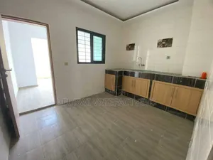 4chbre Duplex dans Bingerville à Vendre