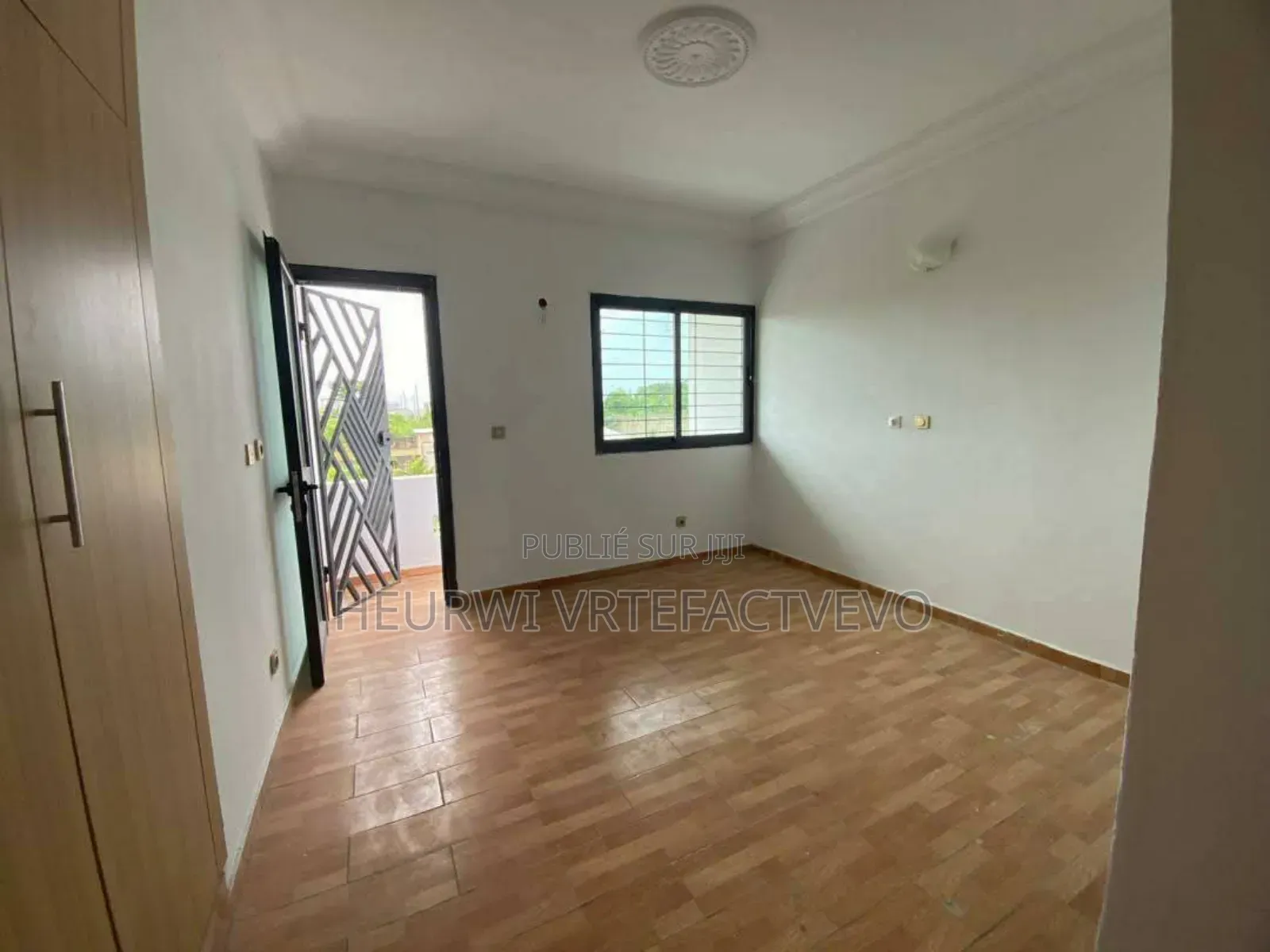 4chbre Duplex dans Bingerville à Vendre