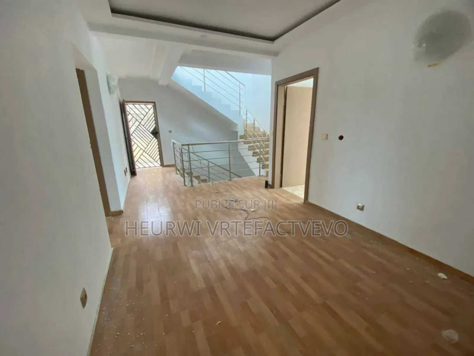 4chbre Duplex dans Bingerville à Vendre