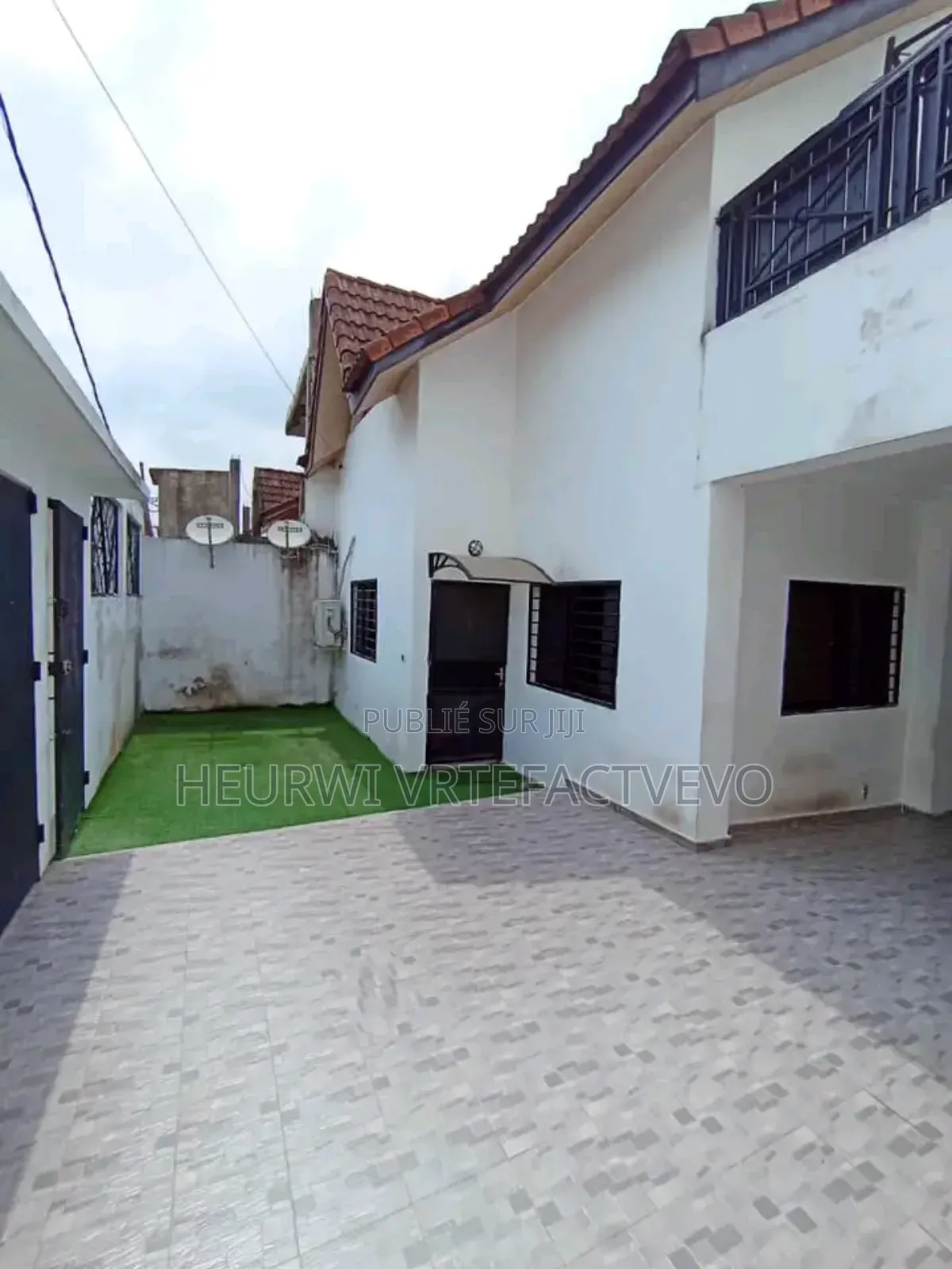 3chbre Villa dans Fer Kessé, Bingerville à Vendre