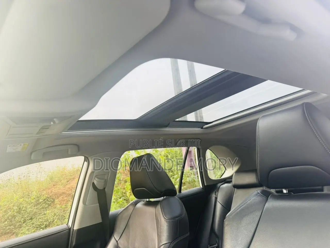 Toyota RAV4 XLE 2021 Blanc