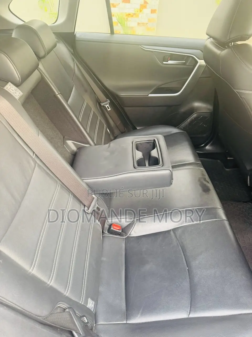 Toyota RAV4 XLE 2021 Blanc