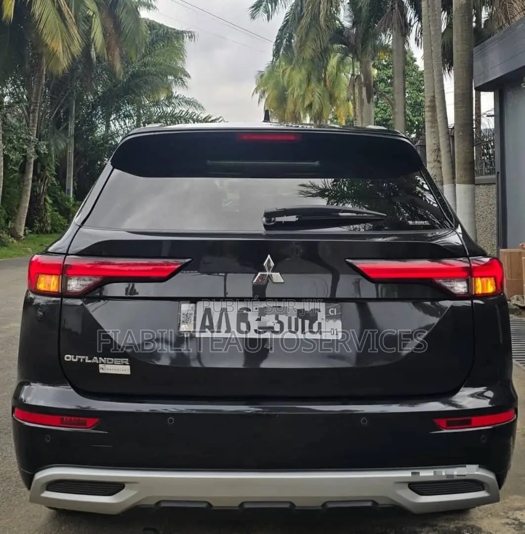 Mitsubishi Outlander 2025 Noir