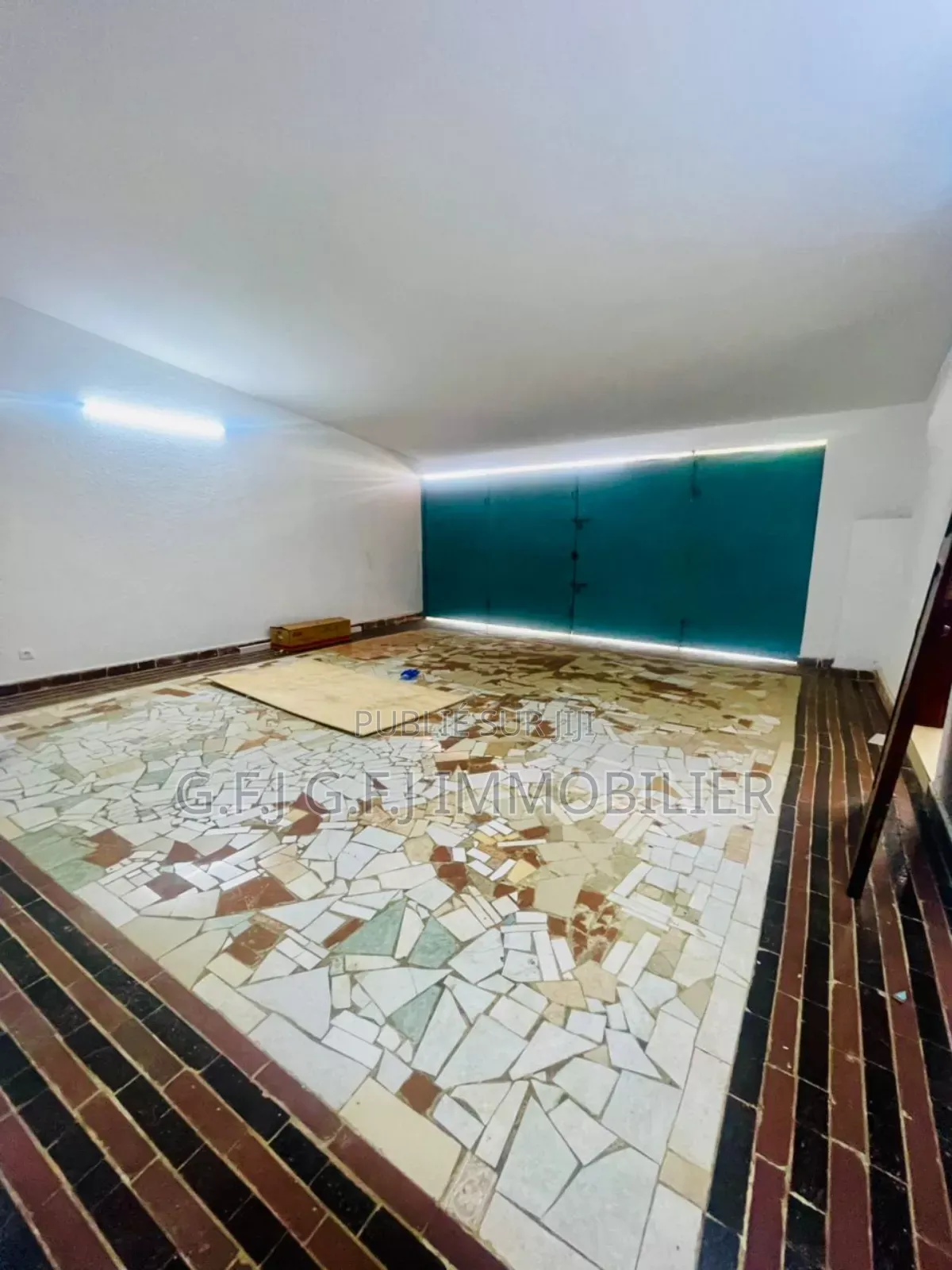 5chbre Duplex dans G.F.J Immobilier, Cocody à Vendre