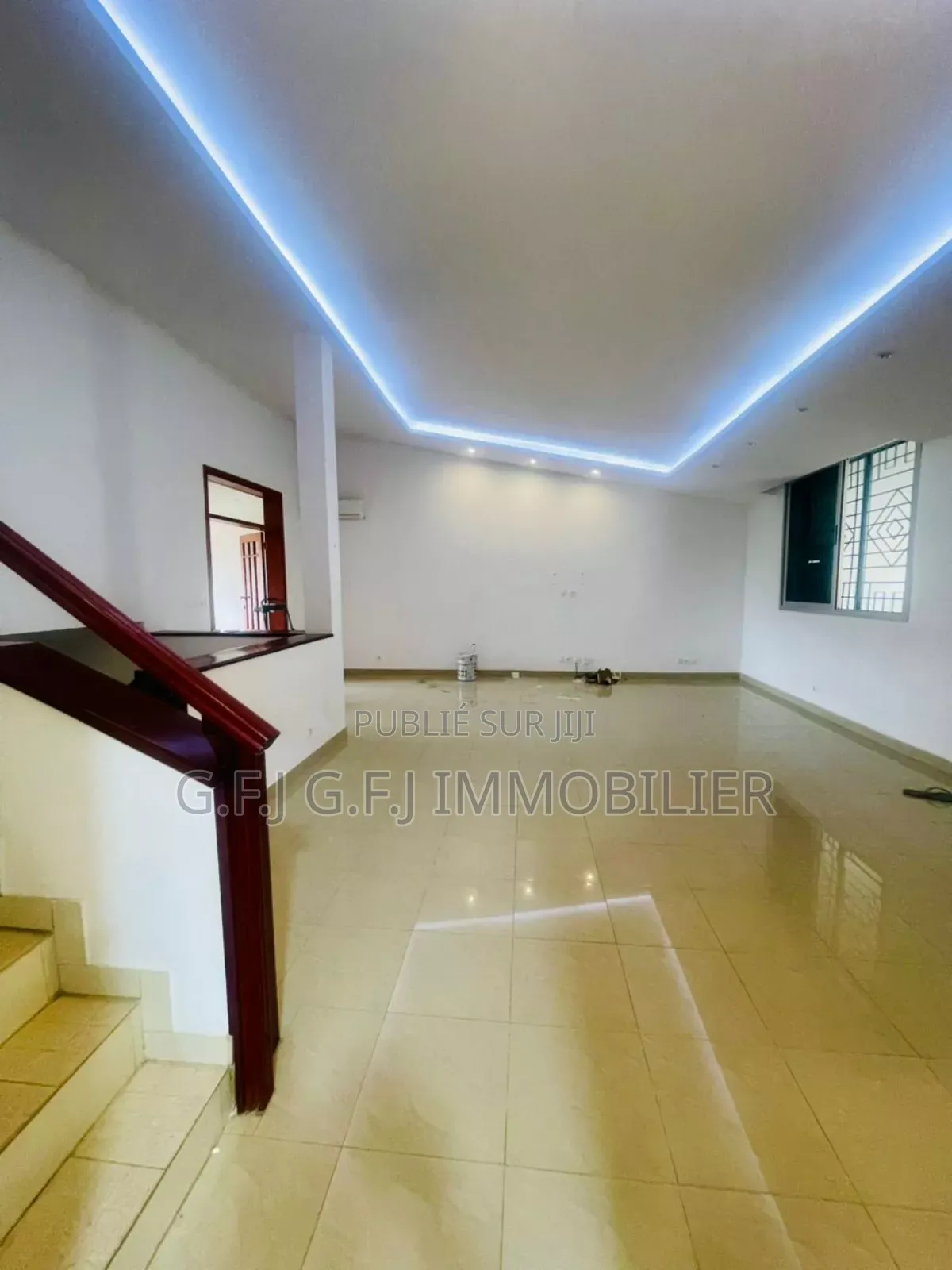 5chbre Duplex dans G.F.J Immobilier, Cocody à Vendre