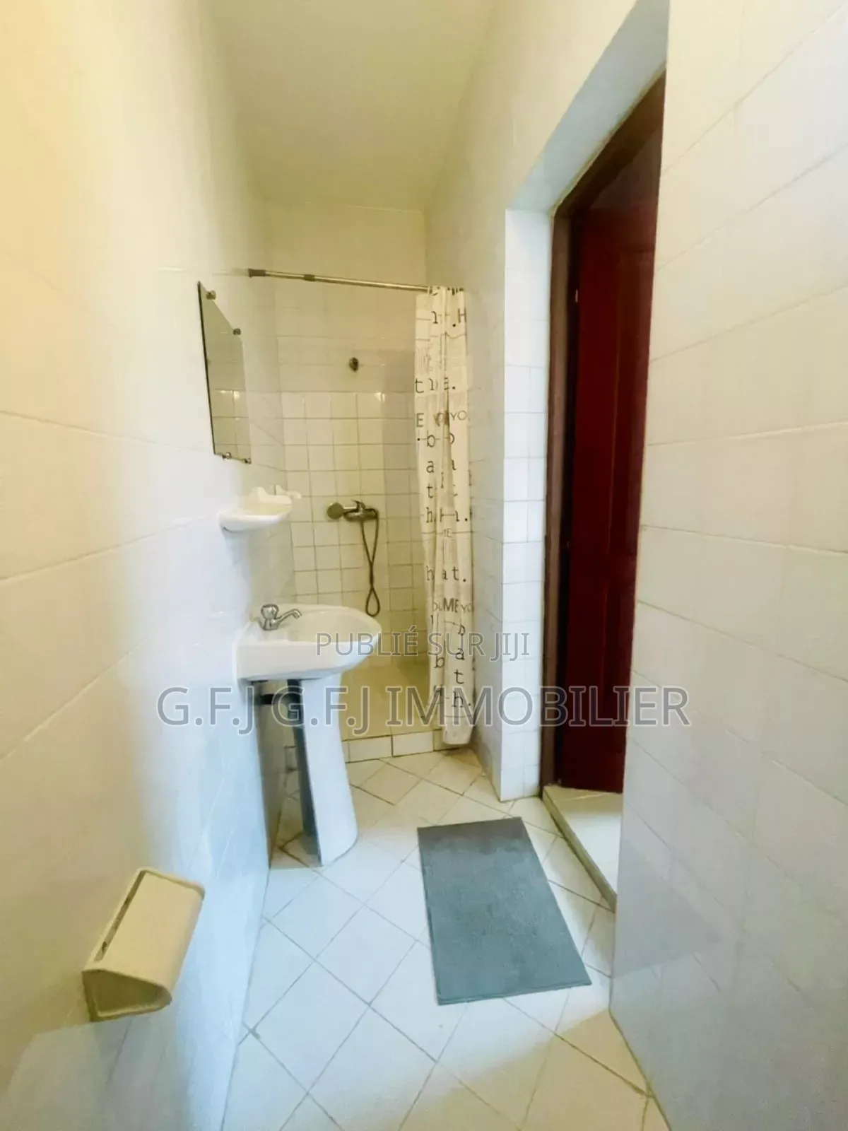 5chbre Duplex dans G.F.J Immobilier, Cocody à Vendre