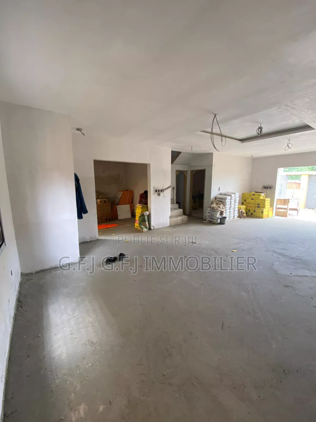 4chbre Duplex dans G.F.J Immobilier, Cocody à Vendre