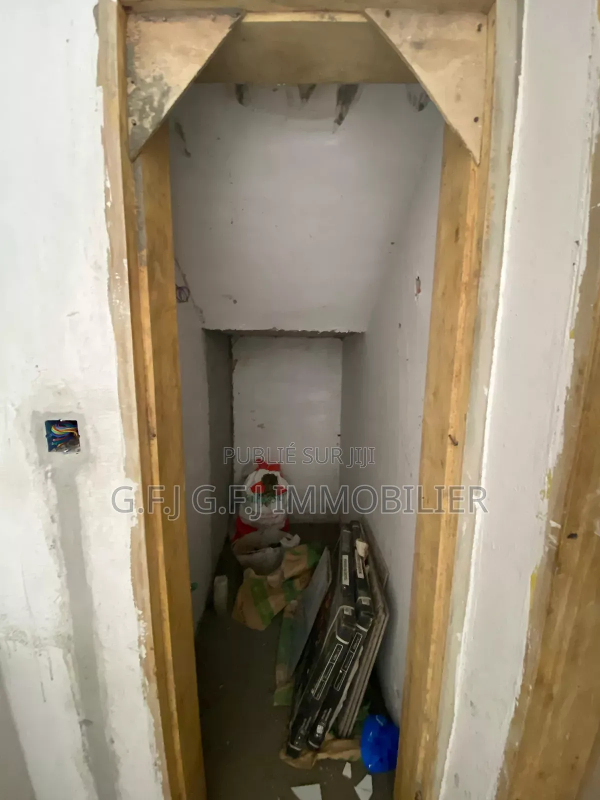 4chbre Duplex dans G.F.J Immobilier, Cocody à Vendre