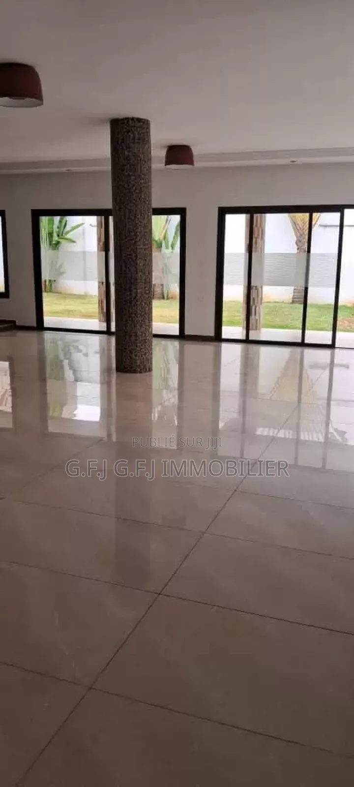 7chbre Duplex dans G.F.J Immobilier, Cocody à Louer