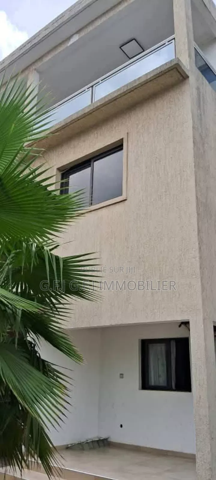 7chbre Duplex dans G.F.J Immobilier, Cocody à Louer